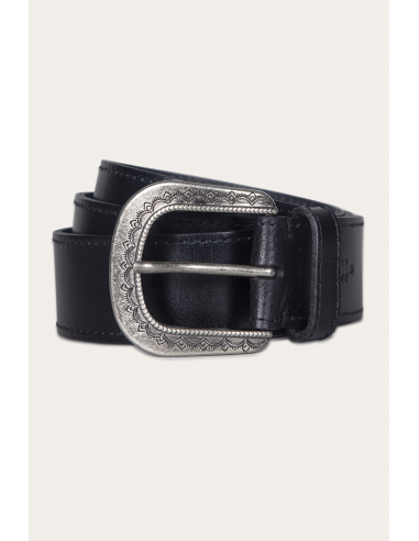 38mm Belt With Engraved Buckle brillant des détails fins